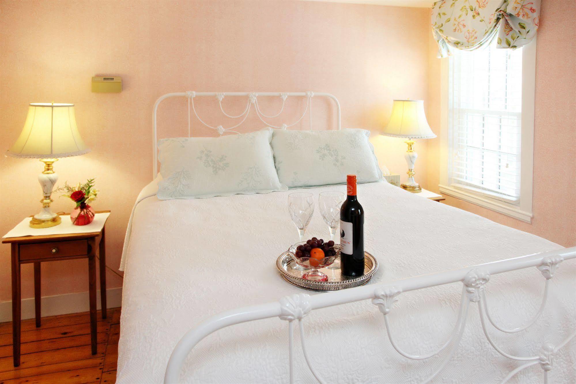The Inn At Yarmouth Port (Adults Only) Eksteriør bilde